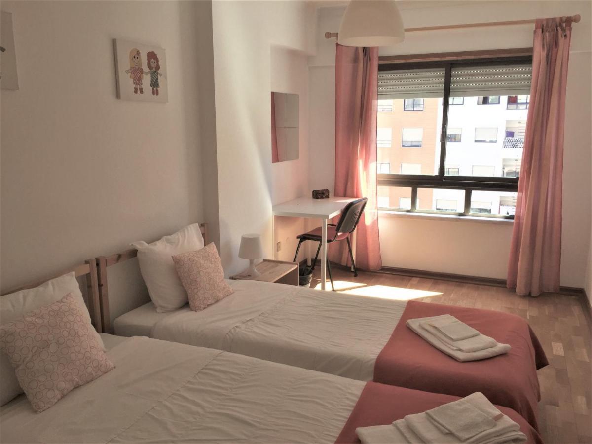 Apartamento Familiar Lisboa Taguspark São Marcos Esterno foto
